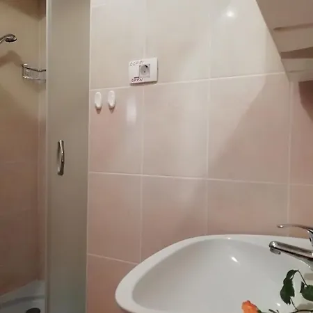 Daire Apartma Floncna *